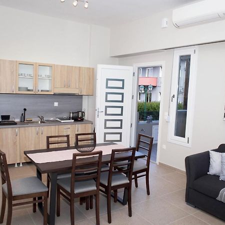 לפטוקריה Giotis Apartments מראה חיצוני תמונה