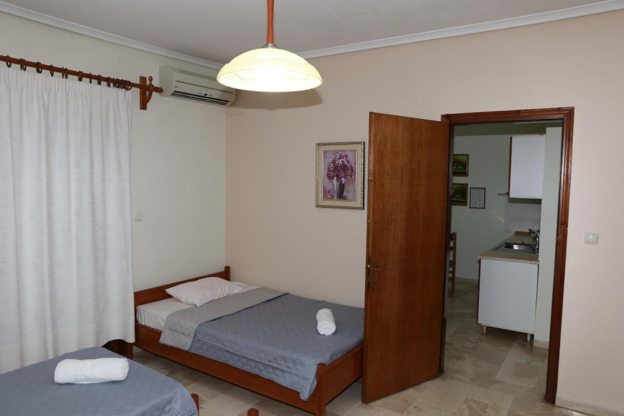לפטוקריה Giotis Apartments מראה חיצוני תמונה