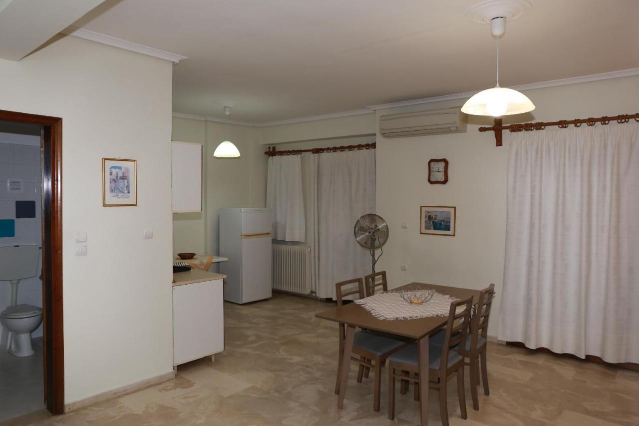 לפטוקריה Giotis Apartments מראה חיצוני תמונה
