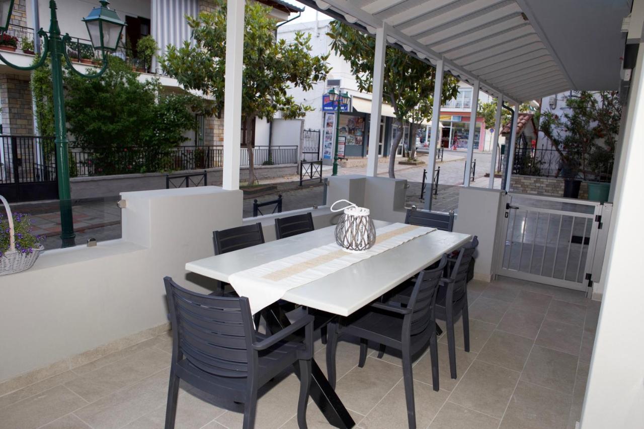 לפטוקריה Giotis Apartments מראה חיצוני תמונה