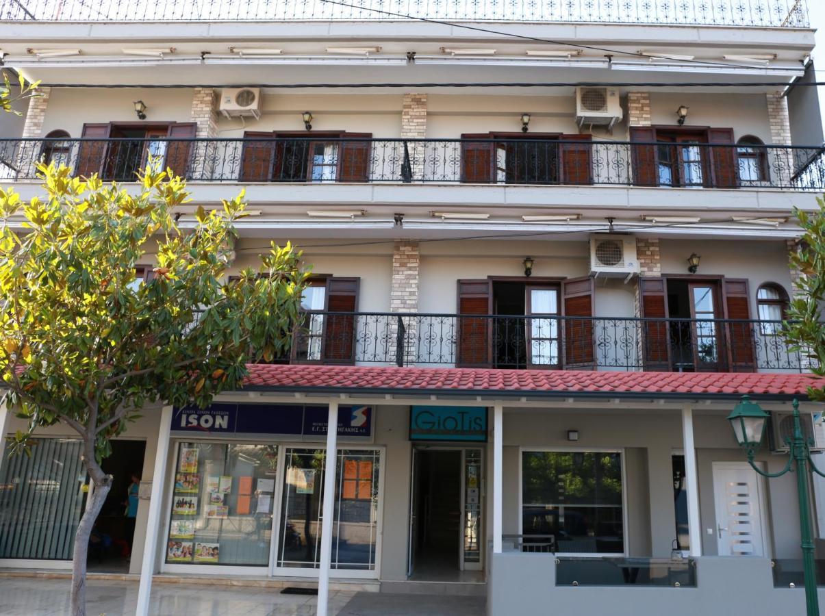 לפטוקריה Giotis Apartments מראה חיצוני תמונה