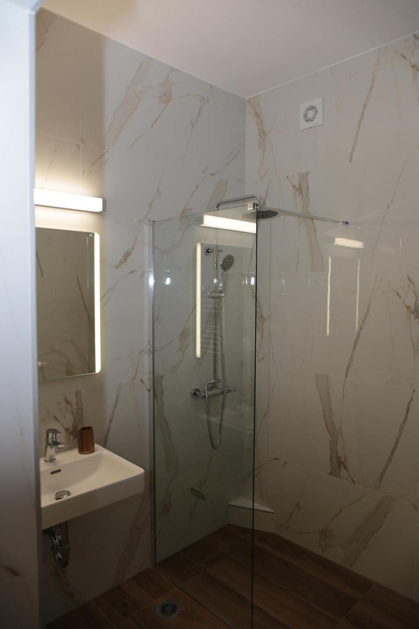 לפטוקריה Giotis Apartments מראה חיצוני תמונה